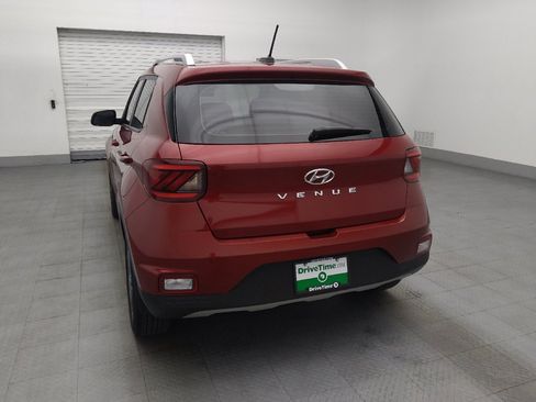 Used 2025 Hyundai Venue SEL FWD image 6