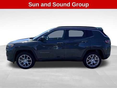 New 2024 Jeep Compass Latitude w/ Sun and Sound Group image 4