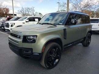 Used 2023 Land Rover Defender 110 X-Dynamic SE video 2