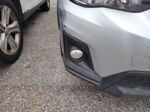 Used 2019 Subaru Crosstrek 2.0i Premium w/ Moonroof Package image 7