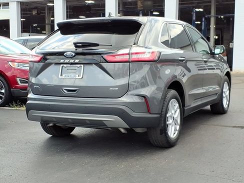 Certified 2023 Ford Edge SEL w/ Convenience Package AWD/4WD image 4