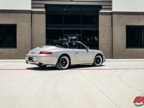Used 2002 Porsche 911 Cabriolet image 21