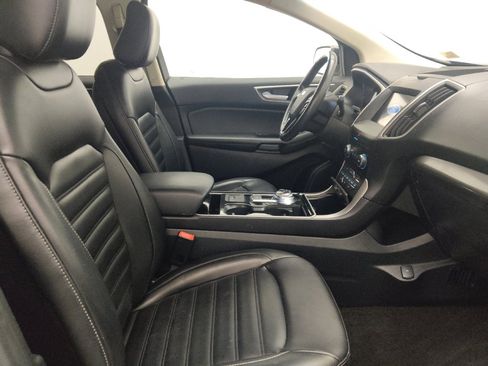 Used 2020 Ford Edge SEL w/ Convenience Package FWD image 21