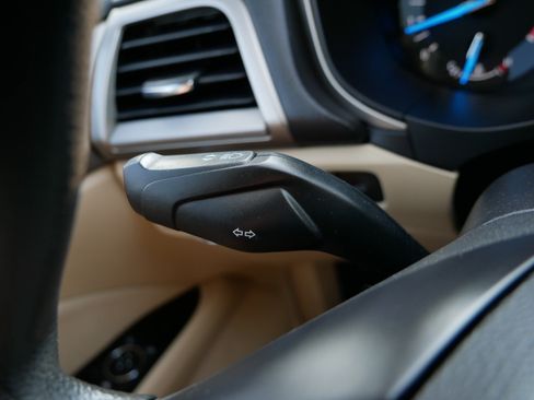 Used 2013 Ford Fusion SE FWD image 30