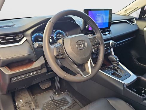 Certified 2025 Toyota RAV4 Limited image 9