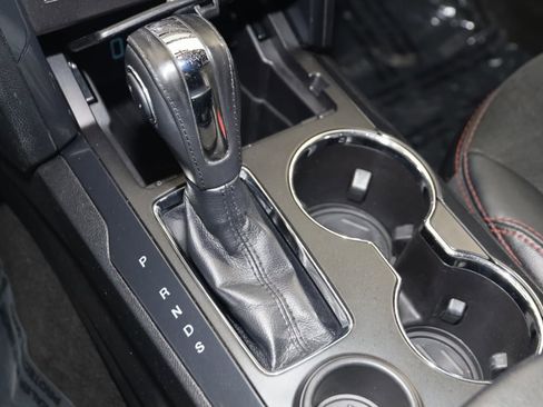 Used 2018 Ford Explorer XLT w/ Equipment Group 202A image 7