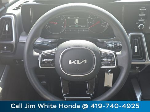 Used 2022 Kia Sorento LX FWD image 27
