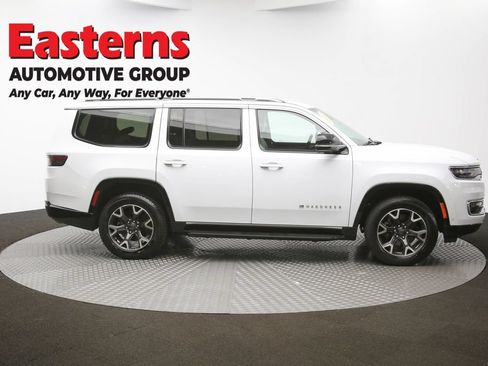 Used 2023 Jeep Wagoneer Series III w/ Preferred Equipment Group RWD image 43