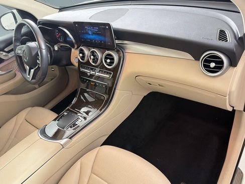 Used 2021 Mercedes-Benz GLC 300 image 31