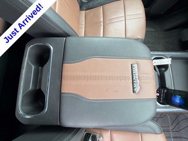 Used 2024 Chevrolet Silverado 2500 High Country AWD/4WD image 34