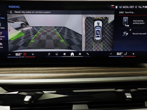 Certified 2025 BMW X7 M60i image 12