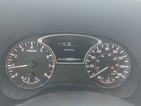 Used 2020 Nissan Pathfinder Platinum w/ Cargo Package AWD/4WD image 22