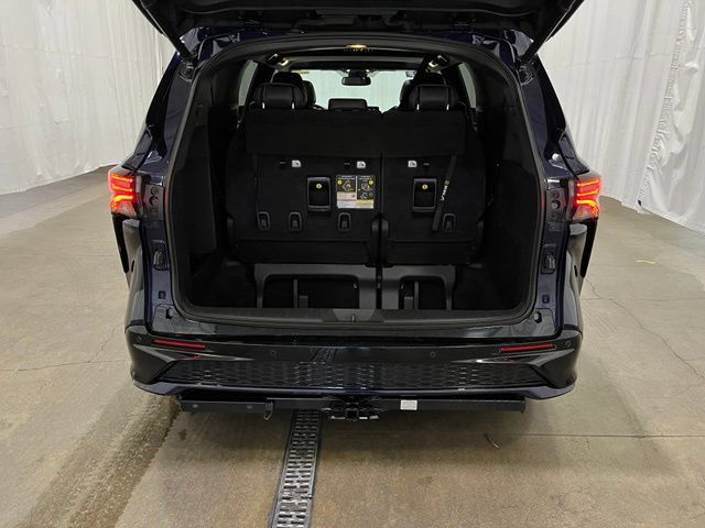 Certified 2021 Toyota Sienna XSE AWD/4WD image 13