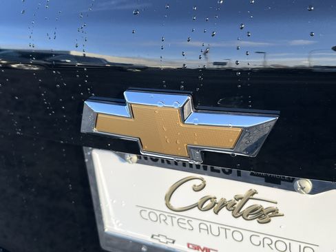 New 2026 Chevrolet Equinox LT w/ Convenience Package II image 8