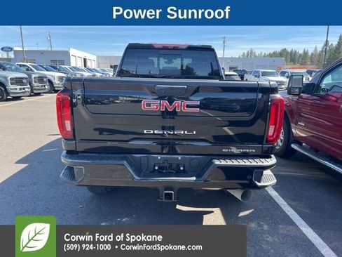 Used 2022 GMC Sierra 2500 Denali w/ Denali Black Diamond Edition image 9