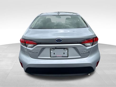 Certified 2024 Toyota Corolla LE AWD/4WD image 4