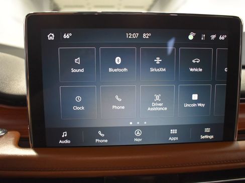 Used 2021 Lincoln Aviator Reserve w/ Equipment Group 210A AWD/4WD image 20