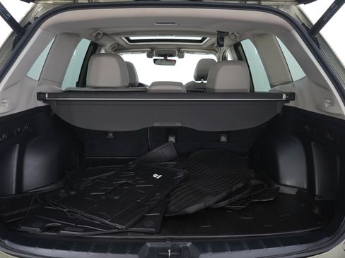 Used 2020 Subaru Forester Limited w/ Popular Package #3 AWD/4WD image 9