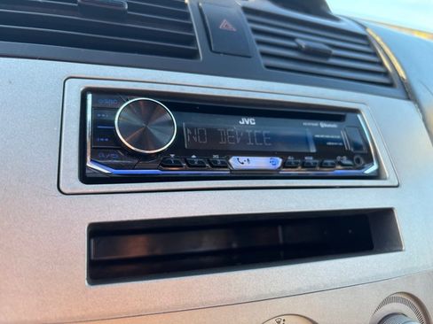 Used 2004 Toyota Solara SE image 7