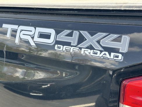 Used 2016 Toyota Tundra SR5 w/ TRD Off Road Package image 10