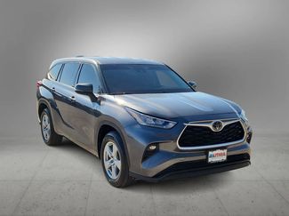 Used 2020 Toyota Highlander L video 2