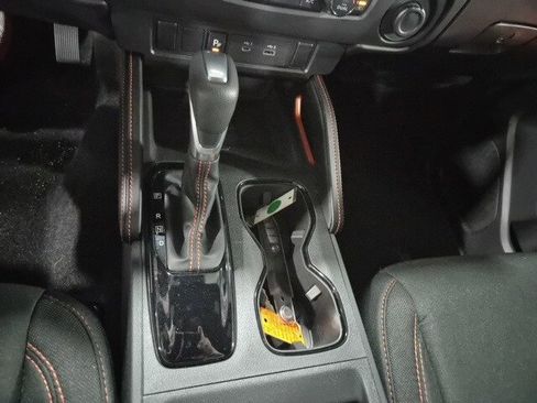 Used 2025 Nissan Frontier PRO-4X image 26