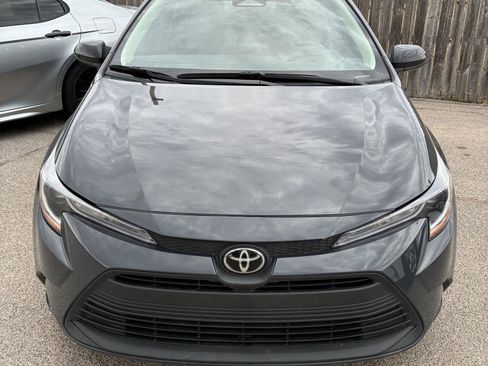 Used 2025 Toyota Corolla LE image 18