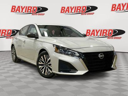 Used 2024 Nissan Altima 2.5 SV