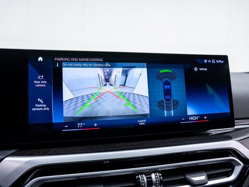 Certified 2023 BMW 330i xDrive Sedan w/ Premium Package image 24