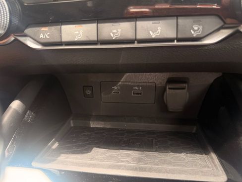 Used 2024 Nissan Altima 2.5 SR w/ SR Premium Package FWD image 21