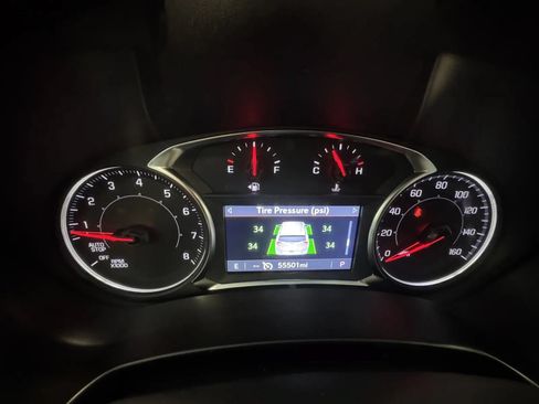 Used 2024 GMC Terrain SLT AWD/4WD image 27