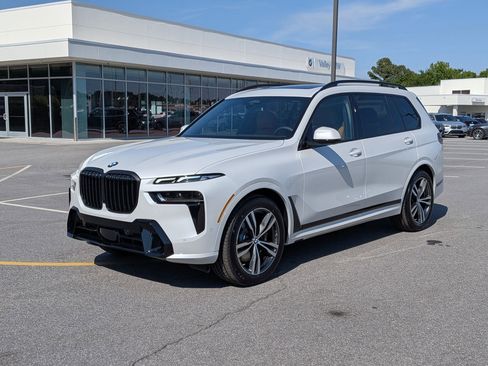 New 2027 BMW X7 xDrive40i w/ Executive Package AWD/4WD image 7