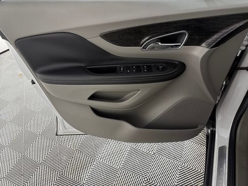 Used 2016 Buick Encore FWD image 10