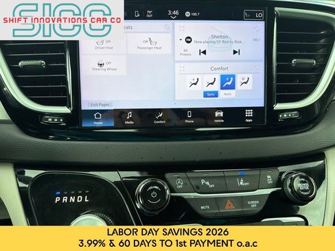 Used 2024 Chrysler Pacifica Touring-L FWD image 15