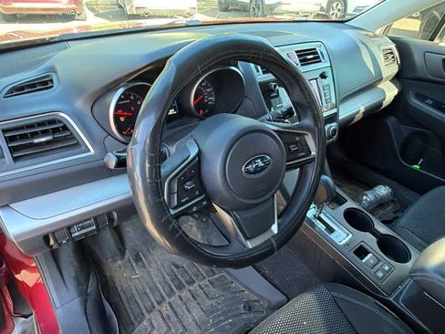 Used 2018 Subaru Outback 2.5i image 10