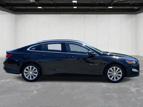 Used 2023 Chevrolet Malibu LT w/ Driver Confidence Package FWD image 4