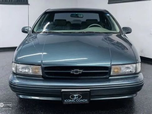 Used 1995 Chevrolet Impala SS RWD image 4