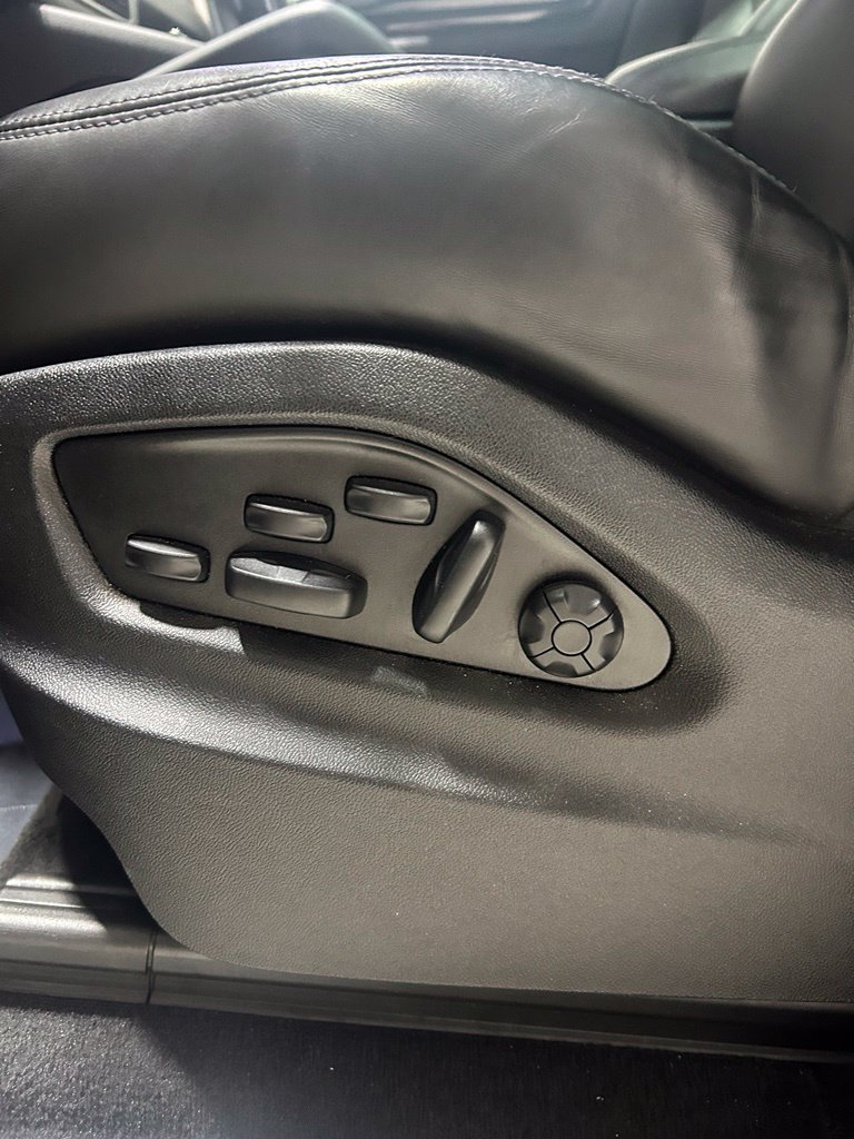 Used 2022 Porsche Cayenne Coupe AWD/4WD image 14