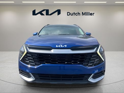 Used 2025 Kia Sportage EX w/ Premium Package FWD image 6