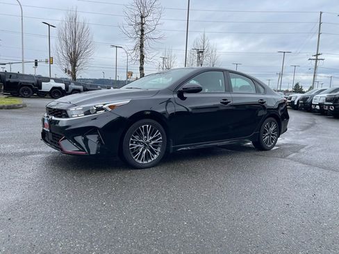 Used 2024 Kia Forte GT-Line w/ GT-Line Premium Package image 3