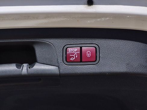 Used 2022 Mercedes-Benz GLE 350 image 9