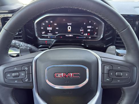 Used 2024 GMC Sierra 1500 SLT w/ SLT Premium Plus Package AWD/4WD image 19