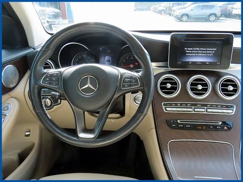 Used 2019 Mercedes-Benz GLC 300 GLC 300 image 11