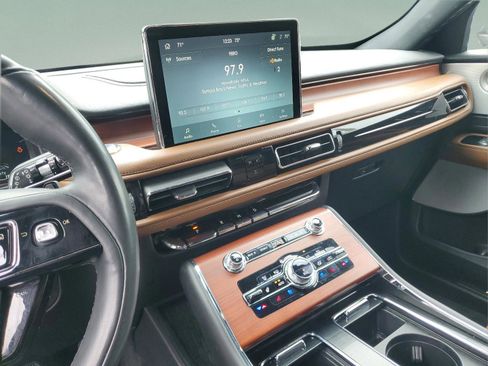 Used 2021 Lincoln Aviator Reserve w/ Equipment Group 208A image 25