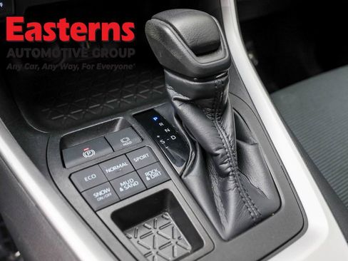 Used 2023 Toyota RAV4 LE image 13