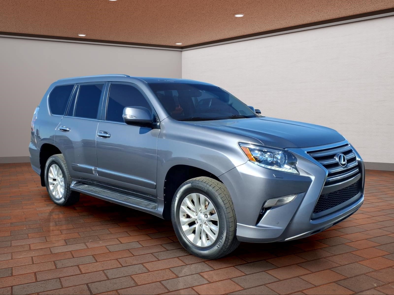 Used 2017 Lexus GX 460 Premium w/ Premium Package AWD/4WD image 2