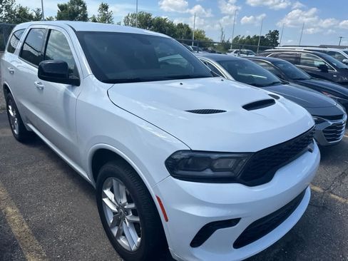 Used 2025 Dodge Durango GT AWD/4WD image 9