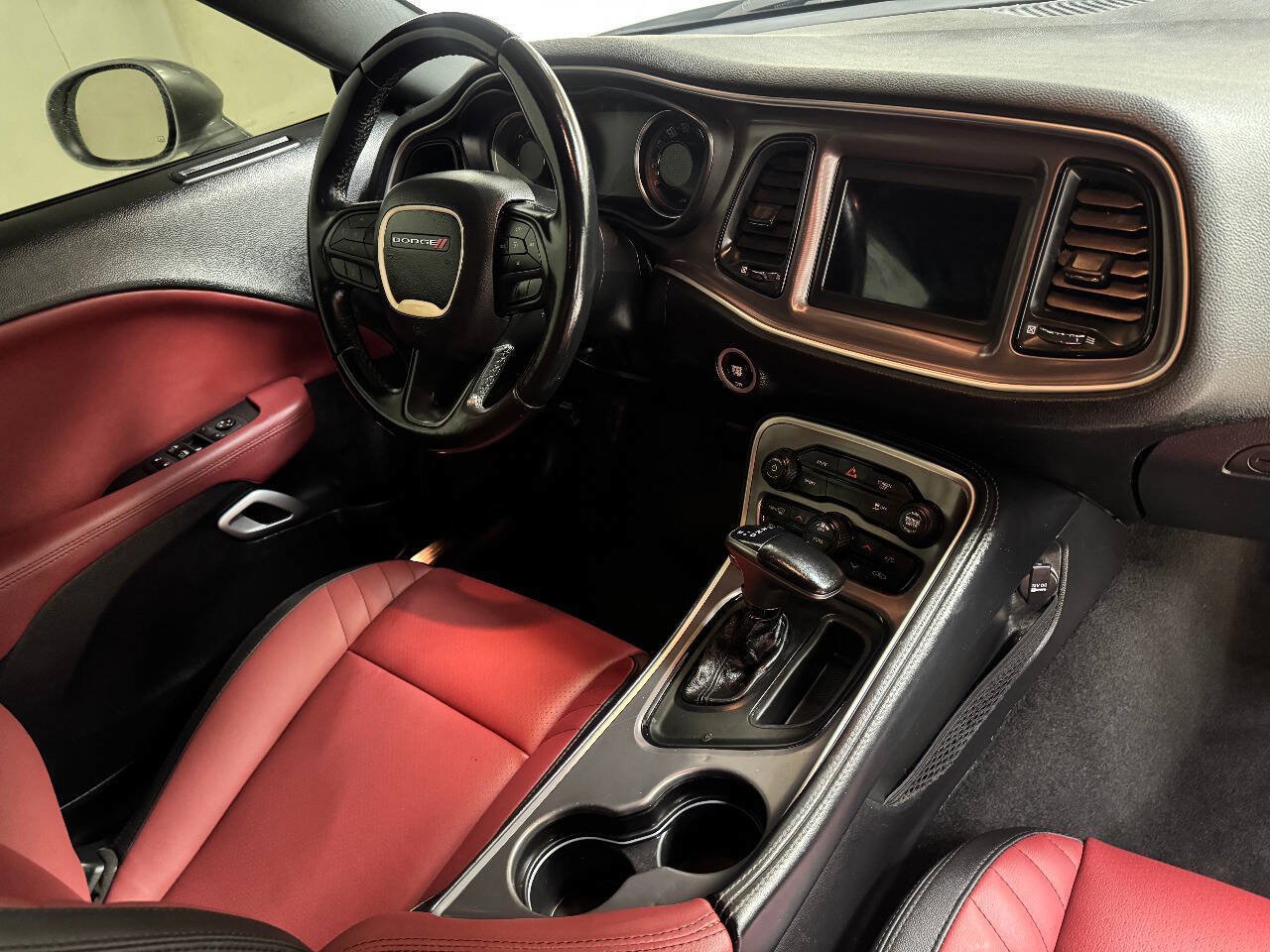 Used 2021 Dodge Challenger SXT RWD image 29