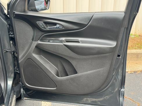Used 2019 Chevrolet Equinox LT FWD image 38