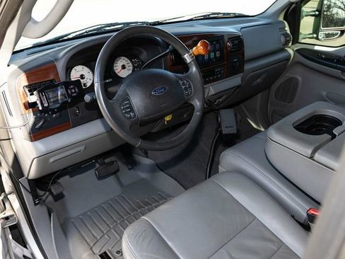 Used 2006 Ford F350 4x4 Crew Cab Super Duty image 24